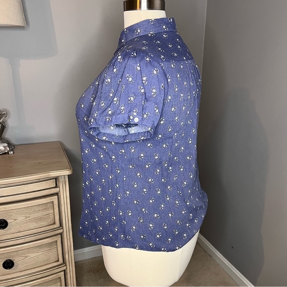 ModCloth Breezy Peasy Button-Up Top in 1X - Picture 3 of 7